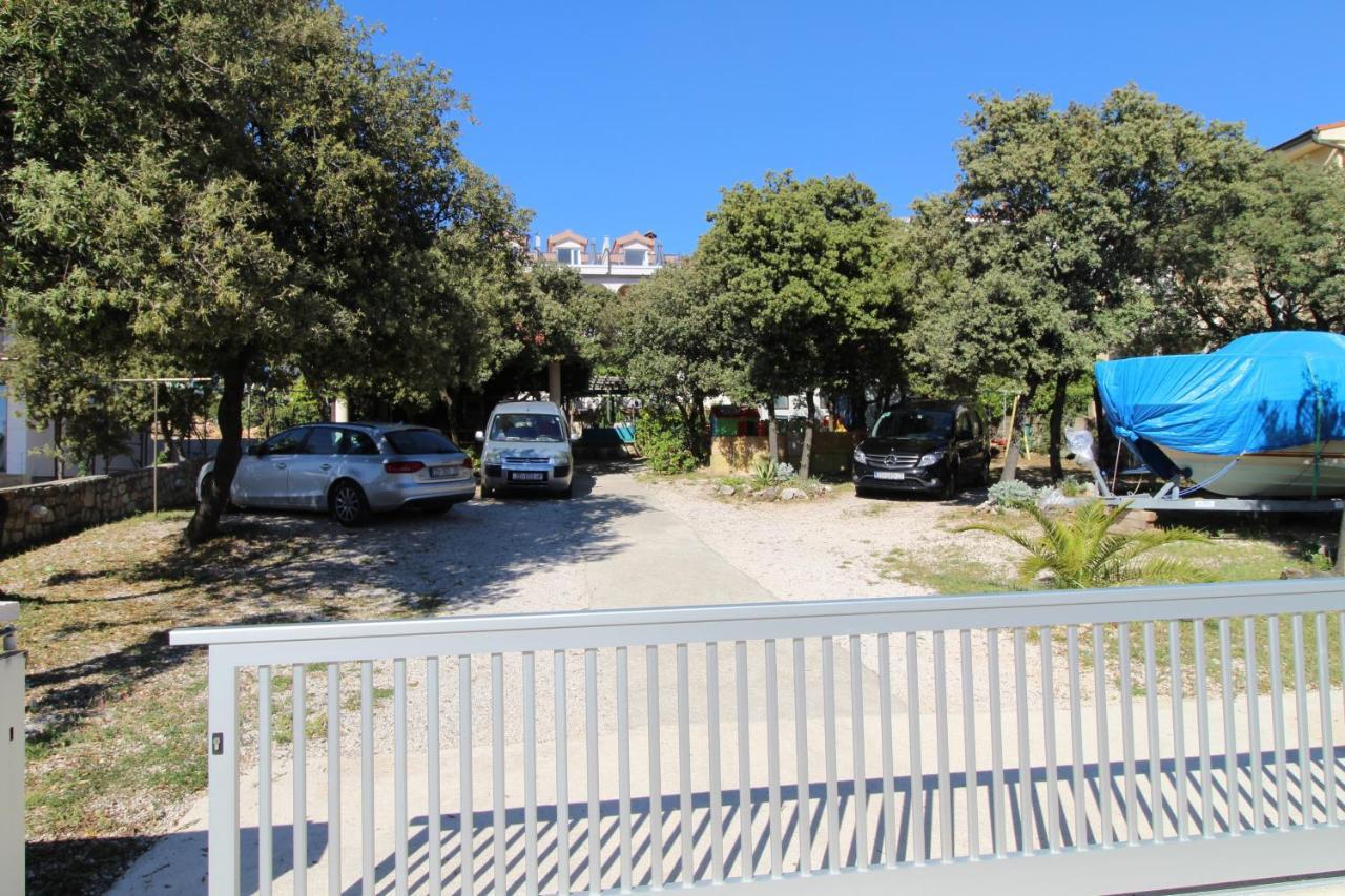 Apartments And Rooms With Parking Space Mandre, Pag - 6309 Kolan Kültér fotó