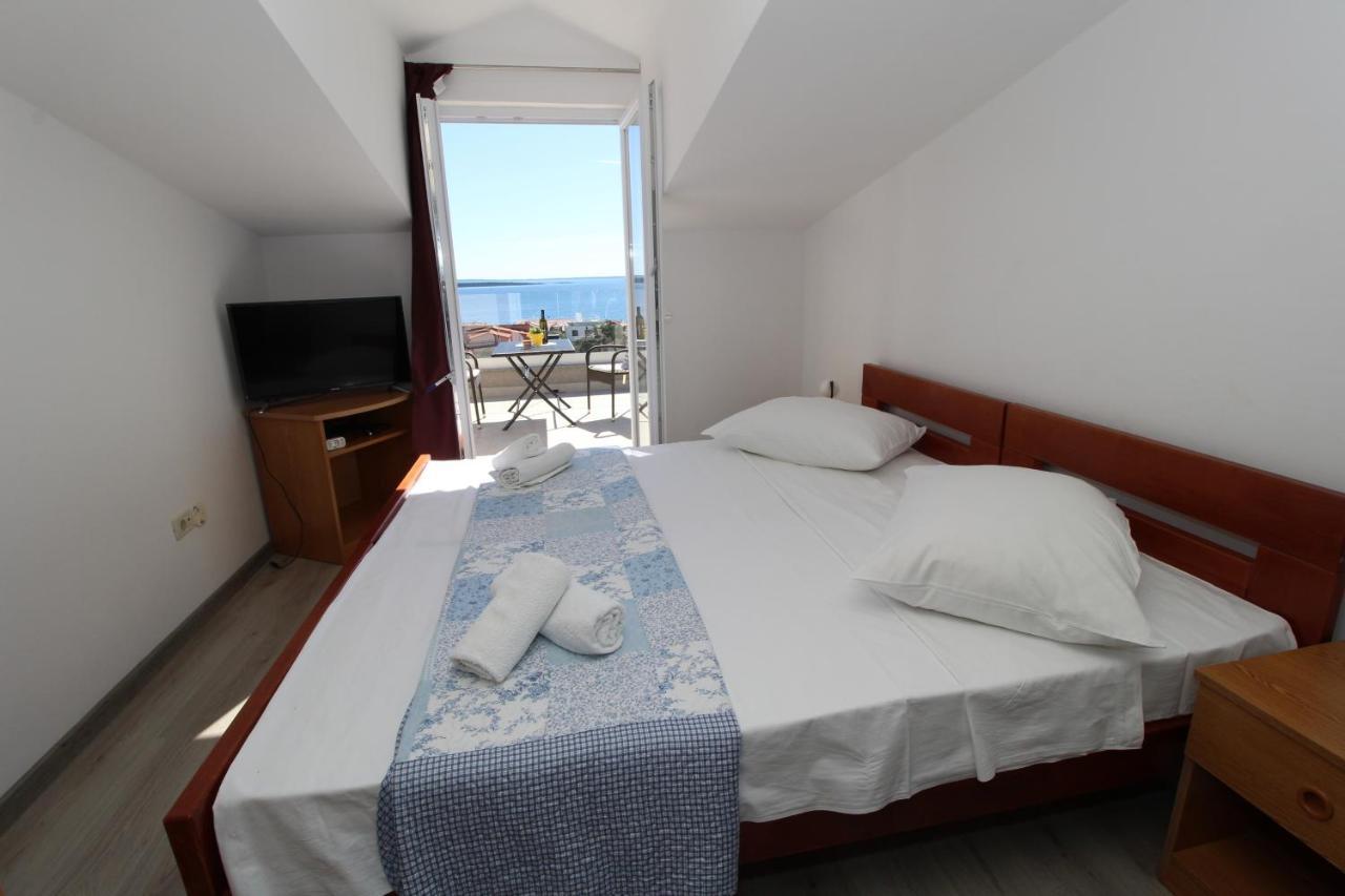 Apartments And Rooms With Parking Space Mandre, Pag - 6309 Kolan Kültér fotó