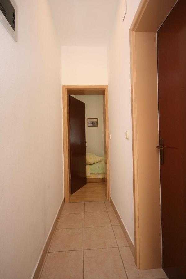 Apartments And Rooms With Parking Space Mandre, Pag - 6309 Kolan Kültér fotó