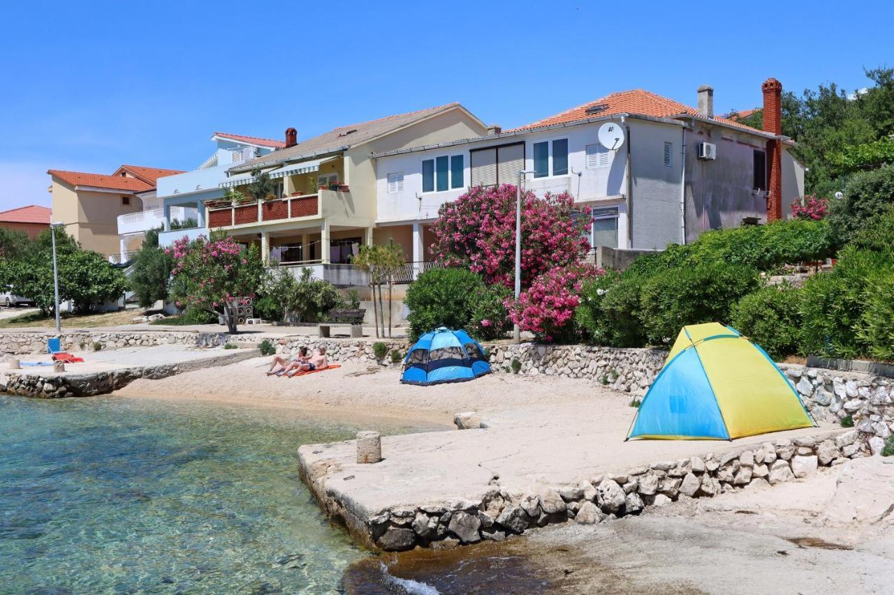 Apartments And Rooms With Parking Space Mandre, Pag - 6309 Kolan Kültér fotó